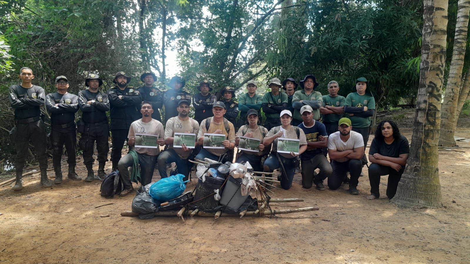 Treinamento de ambientação em selva da UNICIM